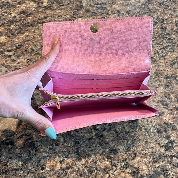 💯 Authentic Louis Vuitton Murakami Multicolore White Sarah Long Wallet w/COA 💖 - Picture 9 of 15